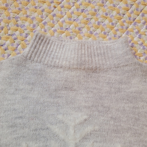 2/$20 Jessica Simpson Snowflake Sweater - Picture 4 of 10